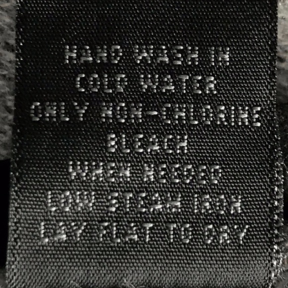 Steve Madden Grey Fringe Knit Wrap Muffler Scarf - Picture 7 of 9